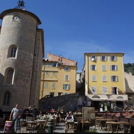 Superbe T2 Proche Des Plages Et Des Commerces *