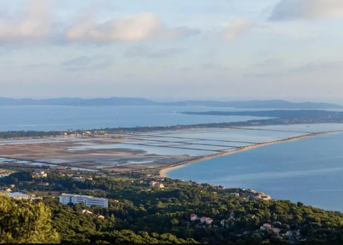Superbe T2 Proche Des Plages Et Des Commerces Appartamento Hyères