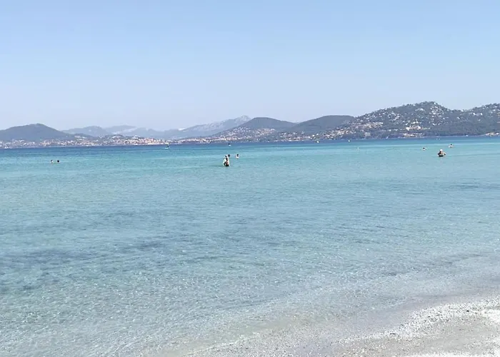 Superbe T2 Proche Des Plages Et Des Commerces *