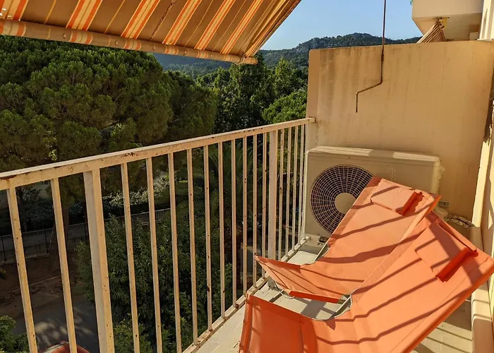 Superbe T2 Proche Des Plages Et Des Commerces Hyères